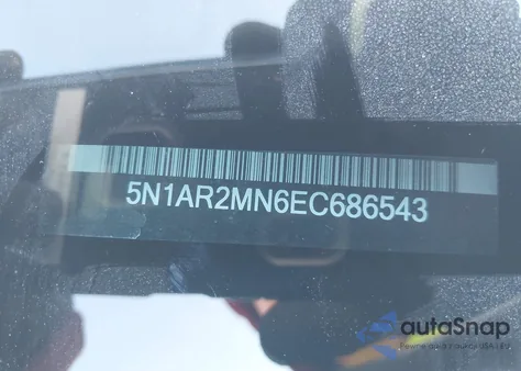 2014 Nissan Pathfinder Platinum из США, поврежденный, VIN 5N1AR2MN6EC686543